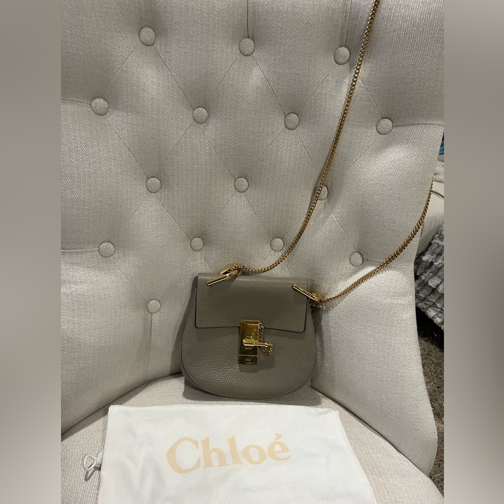 Chloe Grained Lambskin Drew Shoulder Bag